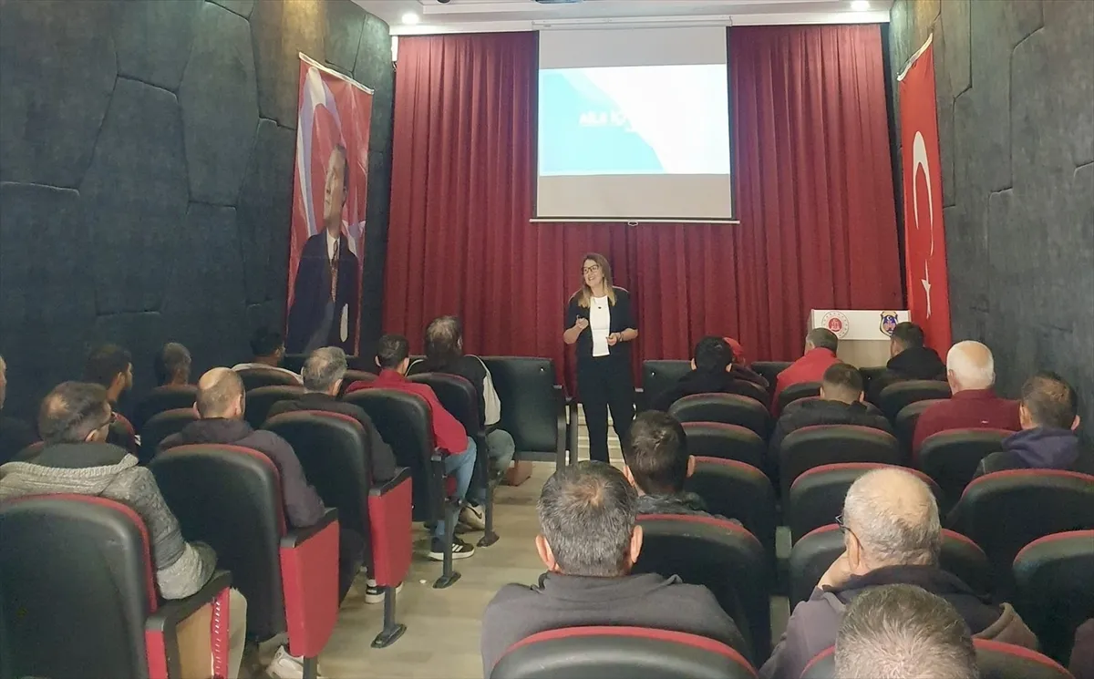 Eskişehir’de tutuklu ve hükümlülere aile içi iletişim eğitimi verildi