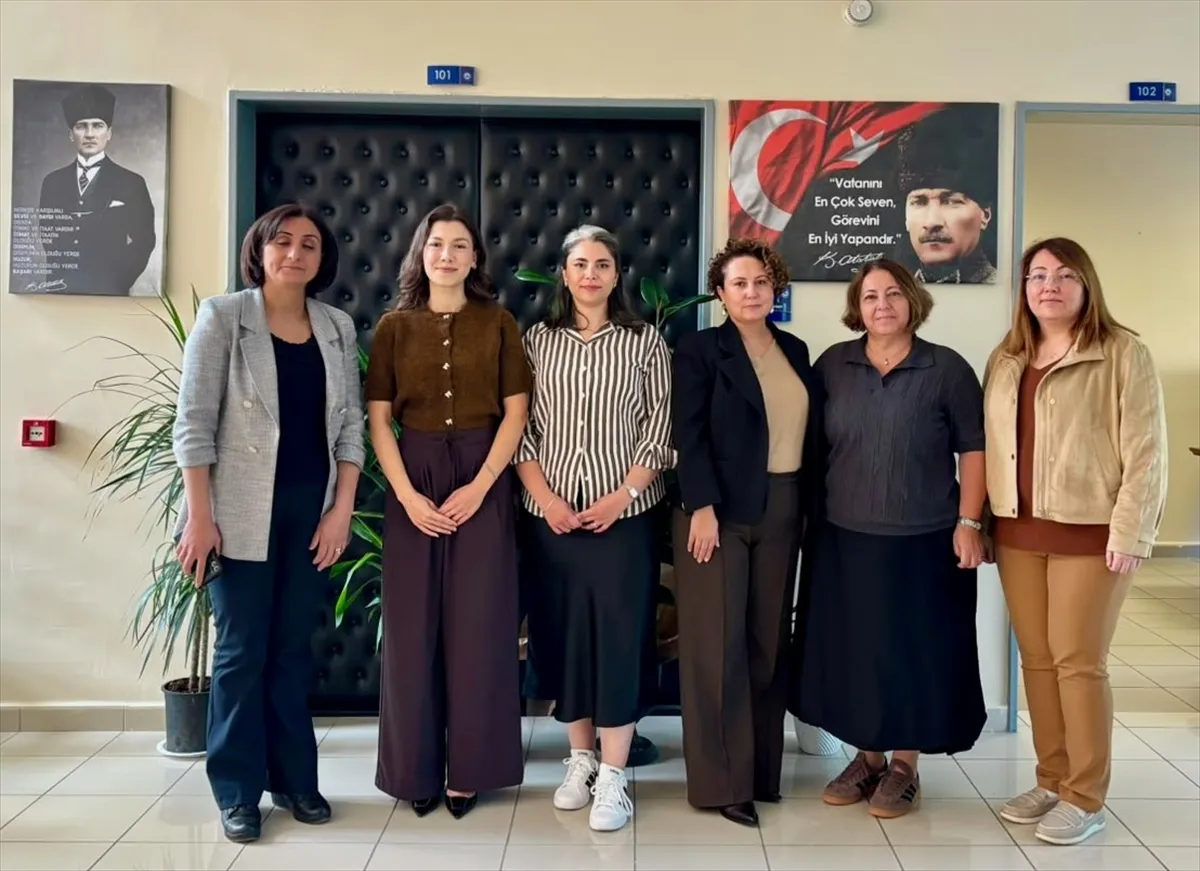 Eskişehir’de üniversitelilere Saygılı Yaşam ve Güvenli İlişkiler eğitimi verildi Eskişehir’de üniversitelilere Saygılı Yaşam ve Güvenli İlişkiler eğitimi verildi