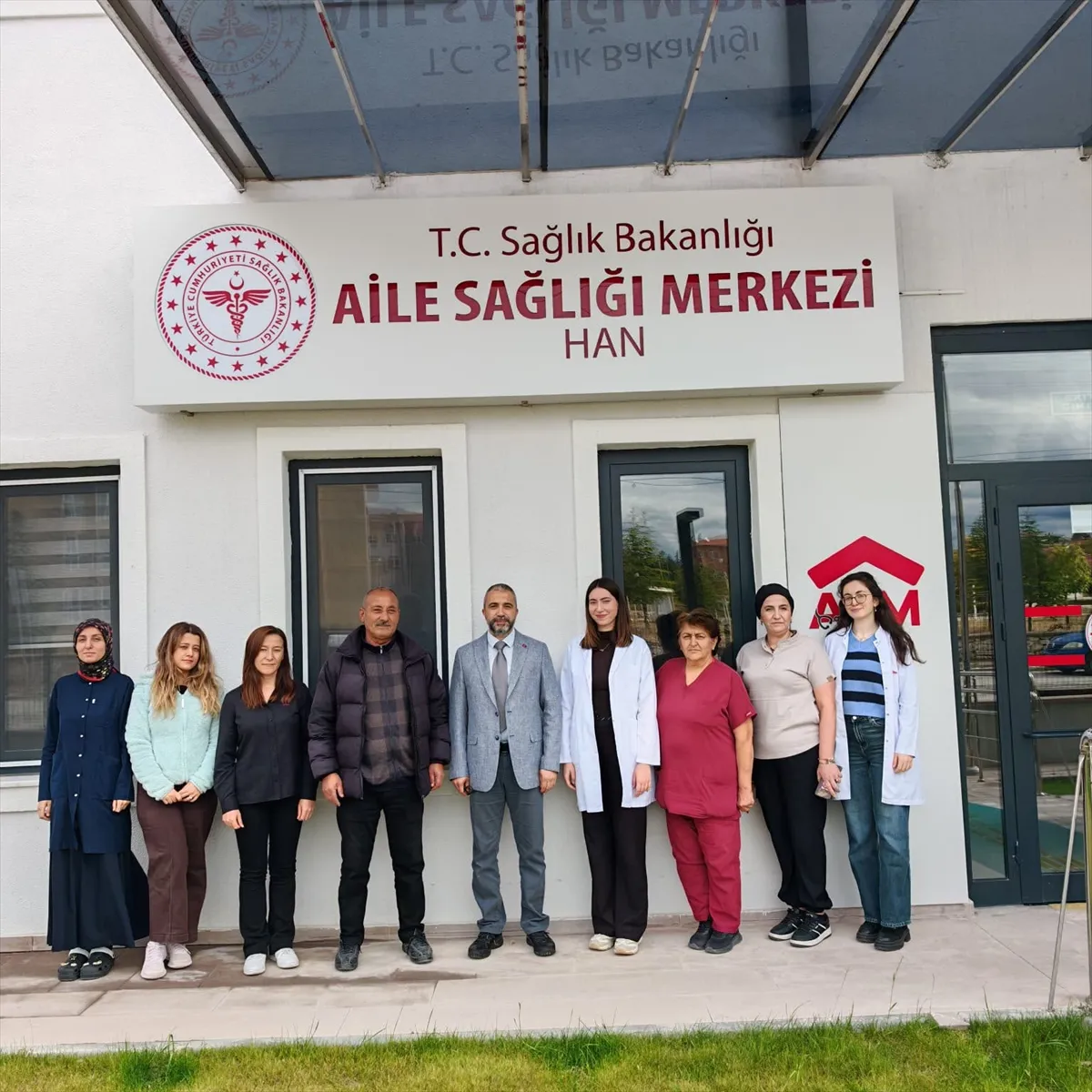 Eskişehir Halk Sağlığı Hizmetleri Başkanı Dr. Babur Mimtaş, Han’daki sağlık kuruluşlarını denetledi Eskişehir Halk Sağlığı Hizmetleri Başkanı Dr. Babur Mimtaş, Han’daki sağlık kuruluşlarını denetledi