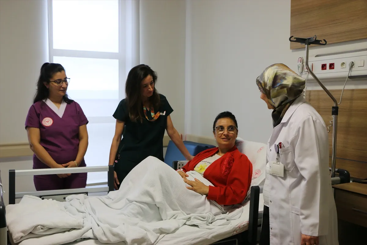 Eskişehir Şehir Hastanesinde izsiz ameliyat yöntemi uygulandı