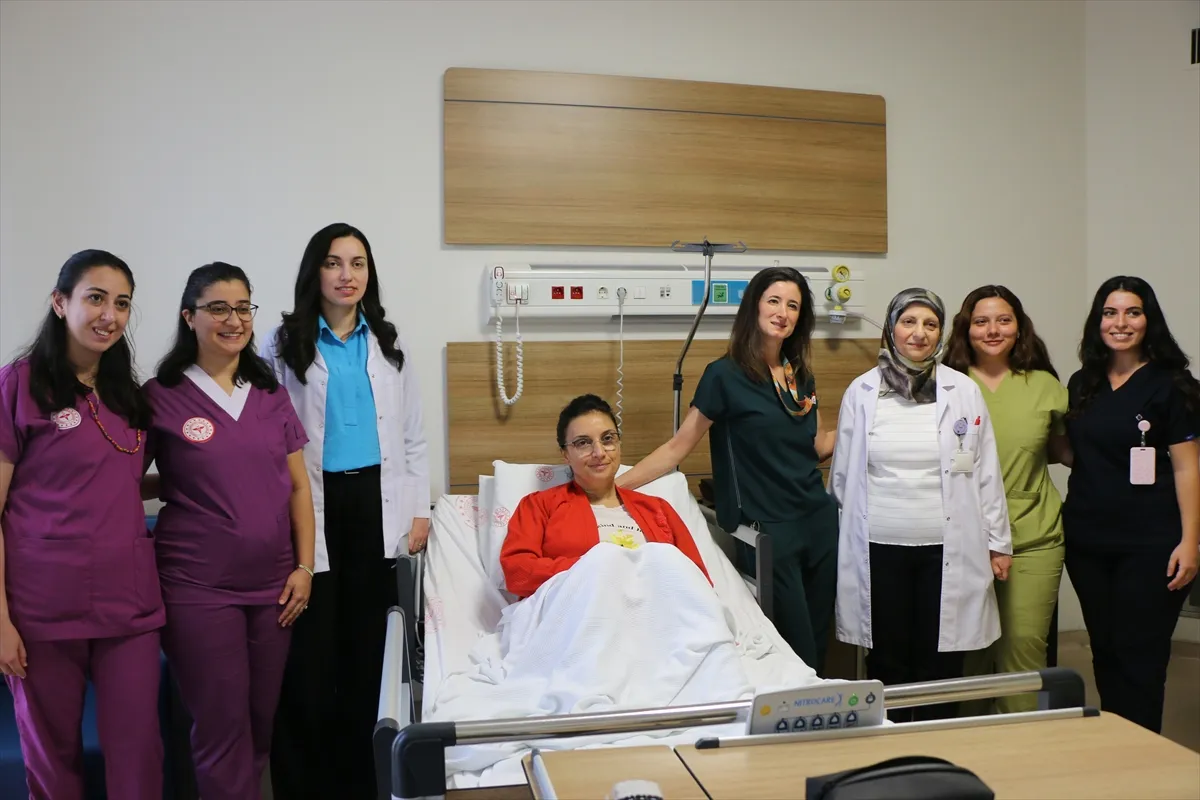 Eskişehir Şehir Hastanesinde izsiz ameliyat yöntemi uygulandı Eskişehir Şehir Hastanesinde izsiz ameliyat yöntemi uygulandı