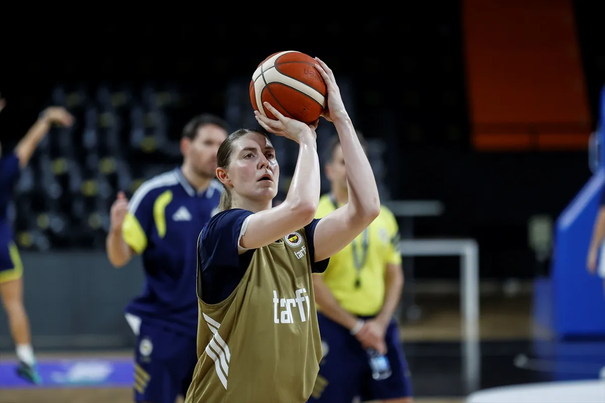 Fenerbahçe Tarfin, FIBA Kadınlar Süper Kupa maçının hazırlıklarını sürdürdü Fenerbahçe Tarfin, FIBA Kadınlar Süper Kupa maçının hazırlıklarını sürdürdü