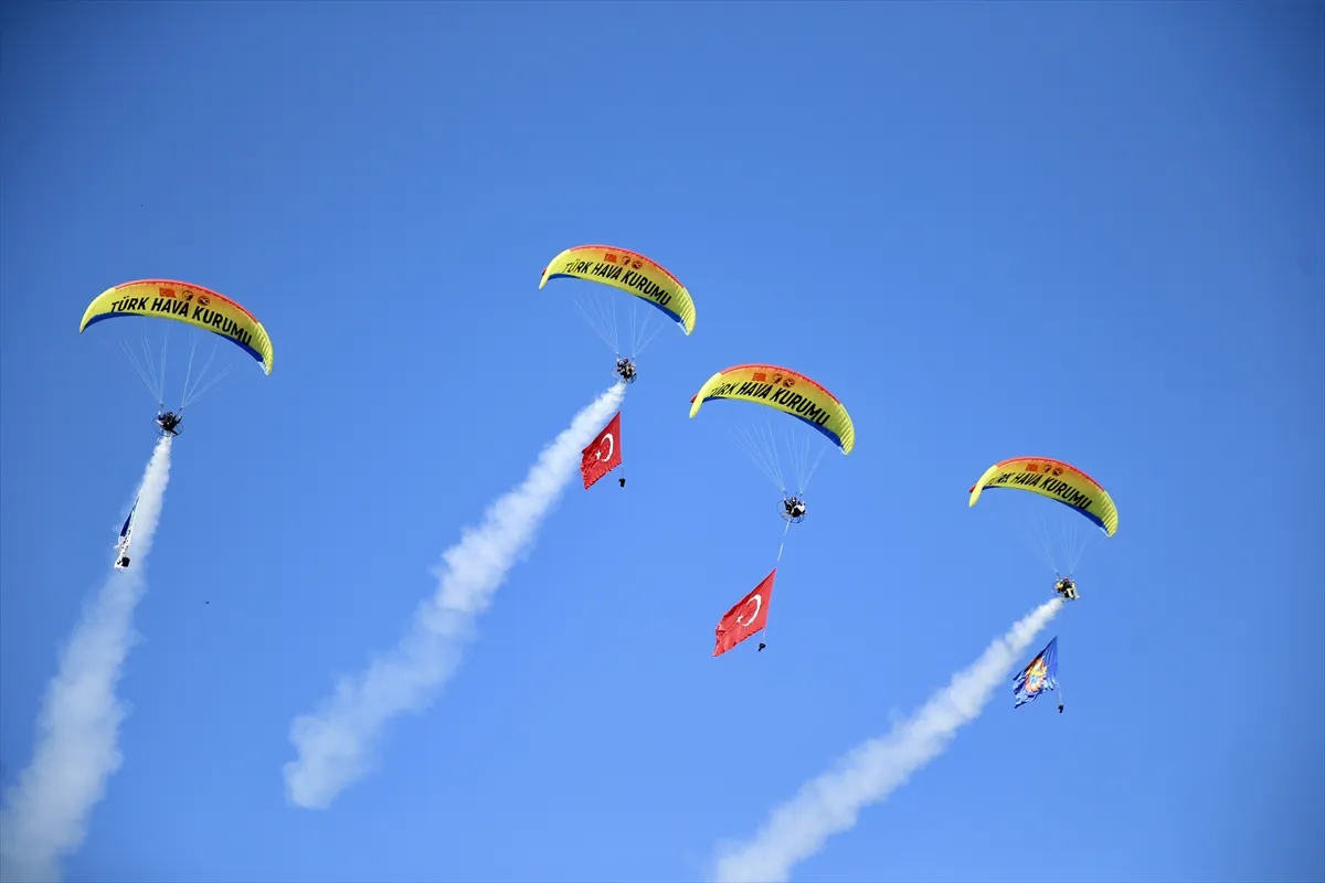 Fethiye’de 26. Uluslararası Ölüdeniz Hava Oyunları Festivali başladı 2. kare