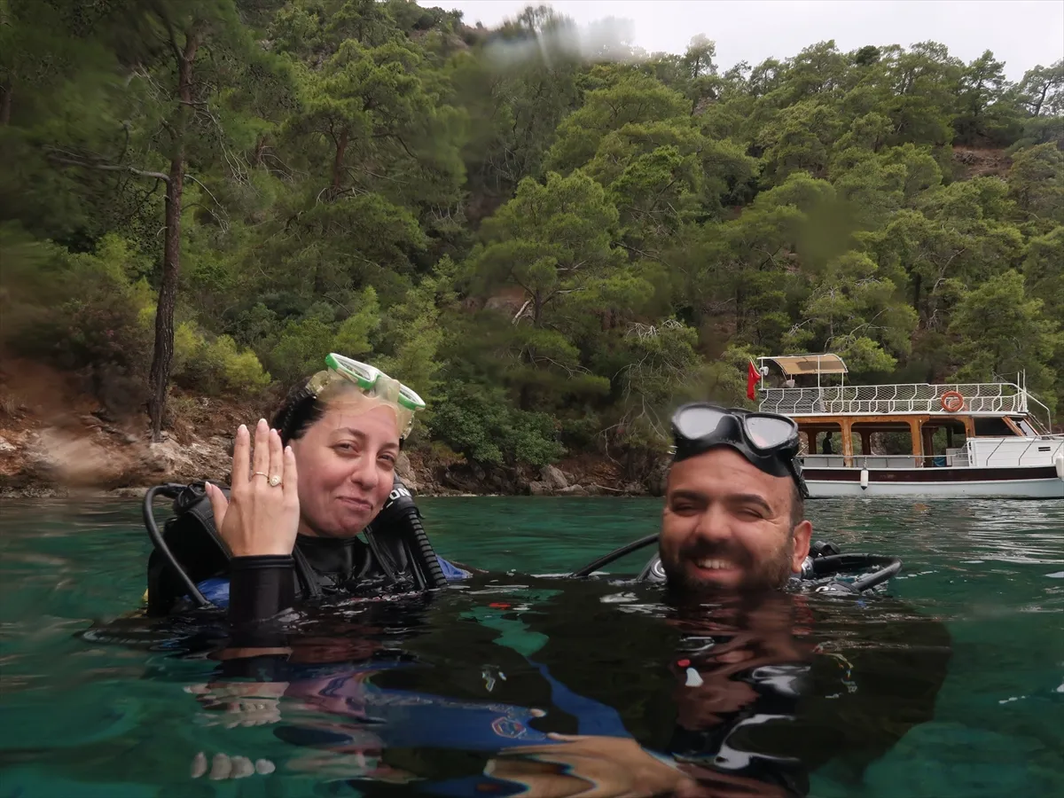 Fethiye’de su altında evlilik teklifi Fethiye’de su altında evlilik teklifi