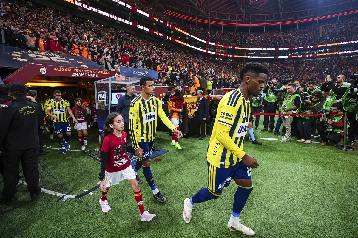 Galatasaray - Fenerbahçe Galatasaray - Fenerbahçe