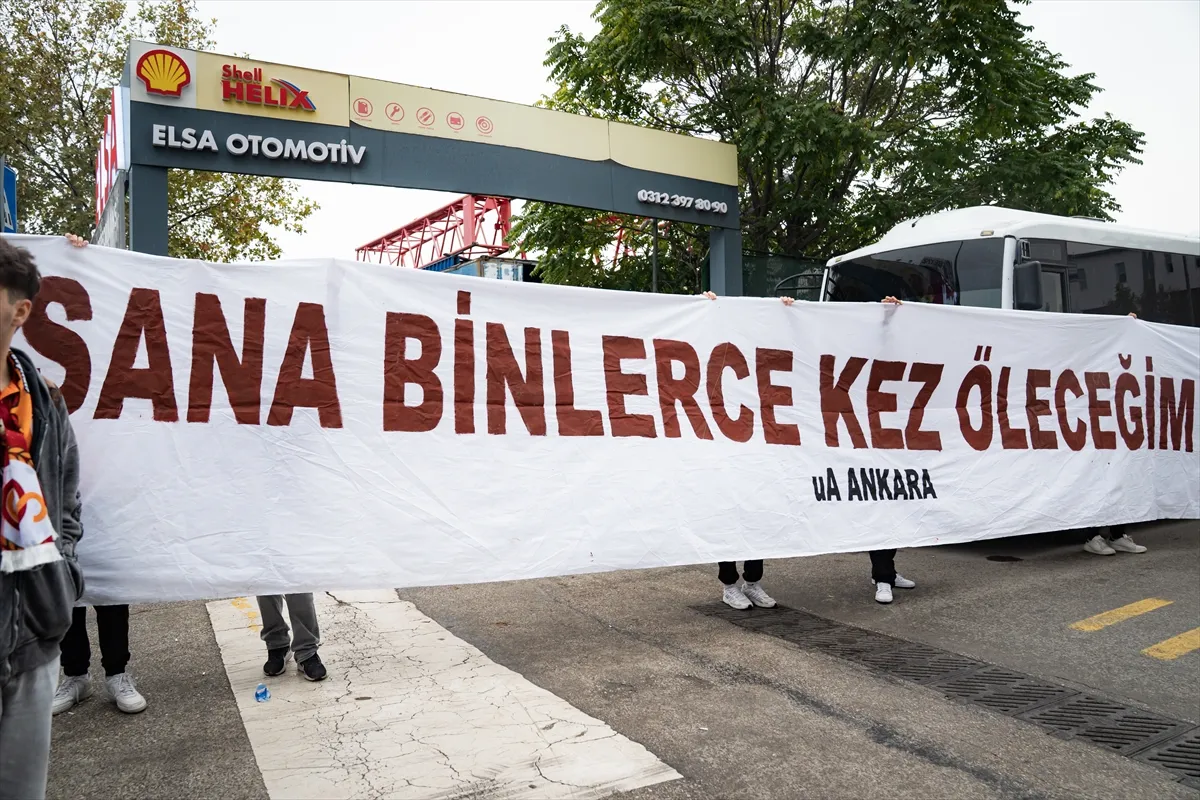 Galatasaray, Gençlerbirliği maçı için Ankara’ya geldi 2. kare