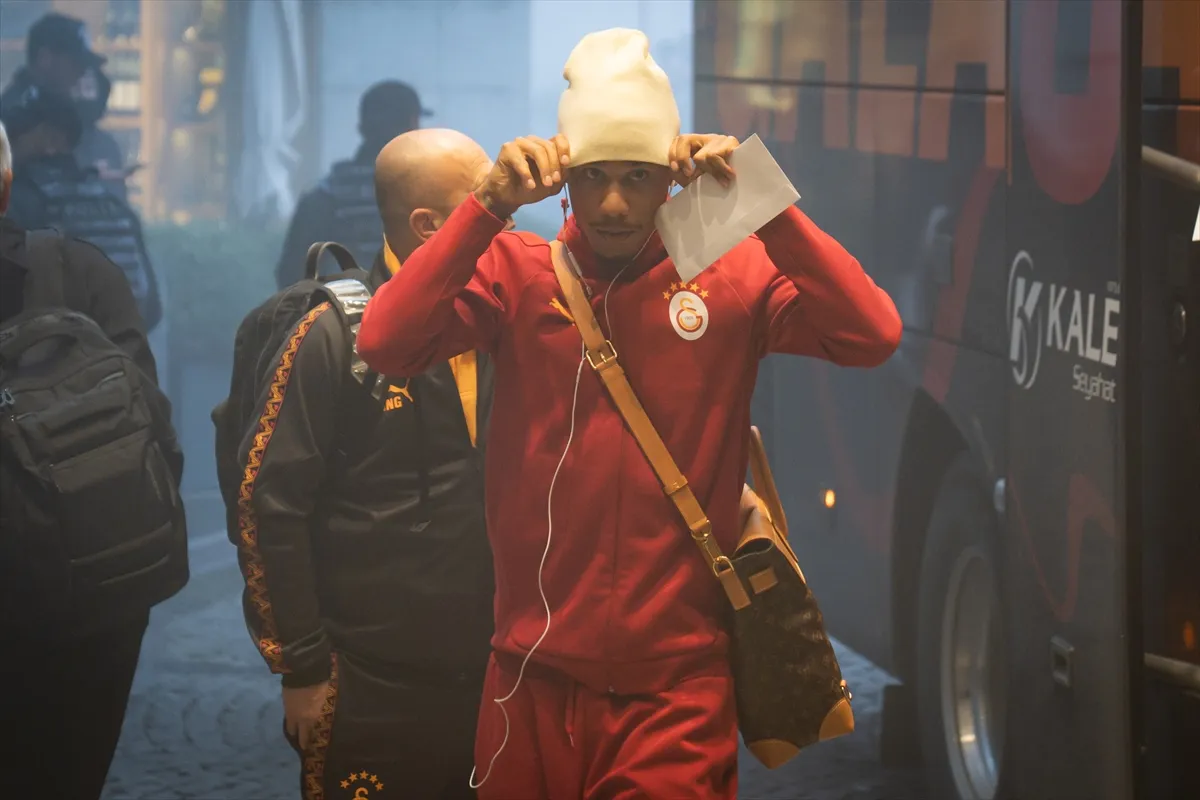 Galatasaray, Gençlerbirliği maçı için Ankara’ya geldi 5. kare