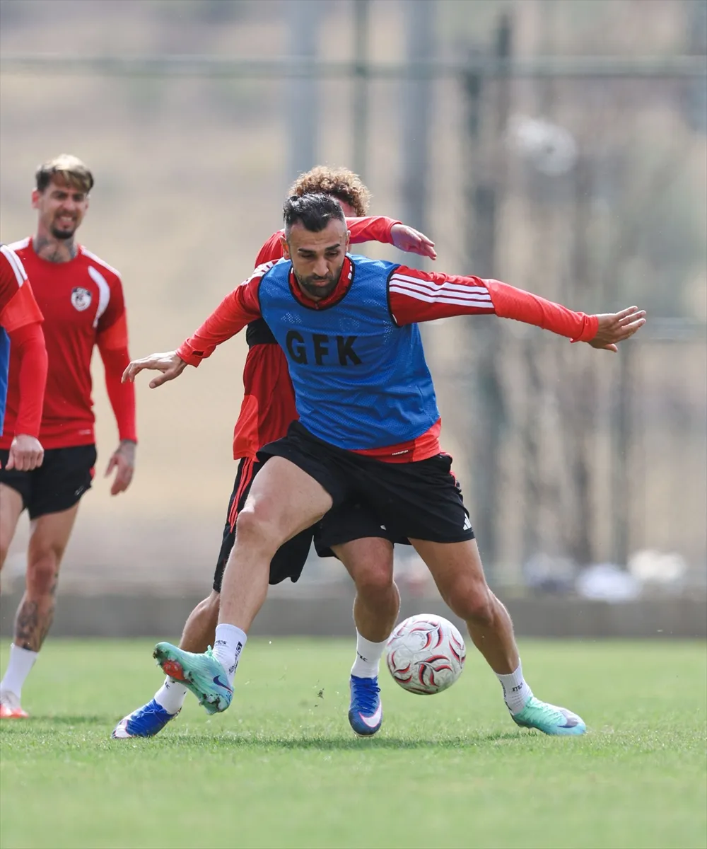 Gaziantep FK, Başakşehir deplasmanına hazırlanıyor Gaziantep FK, Başakşehir deplasmanına hazırlanıyor