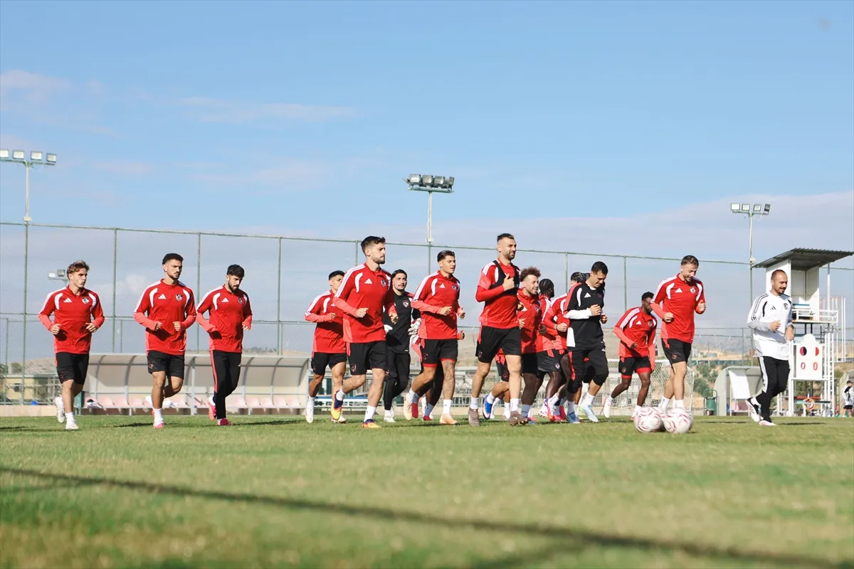 Gaziantep FK, Başakşehir maçı hazırlıklarını tamamladı Gaziantep FK, Başakşehir maçı hazırlıklarını tamamladı