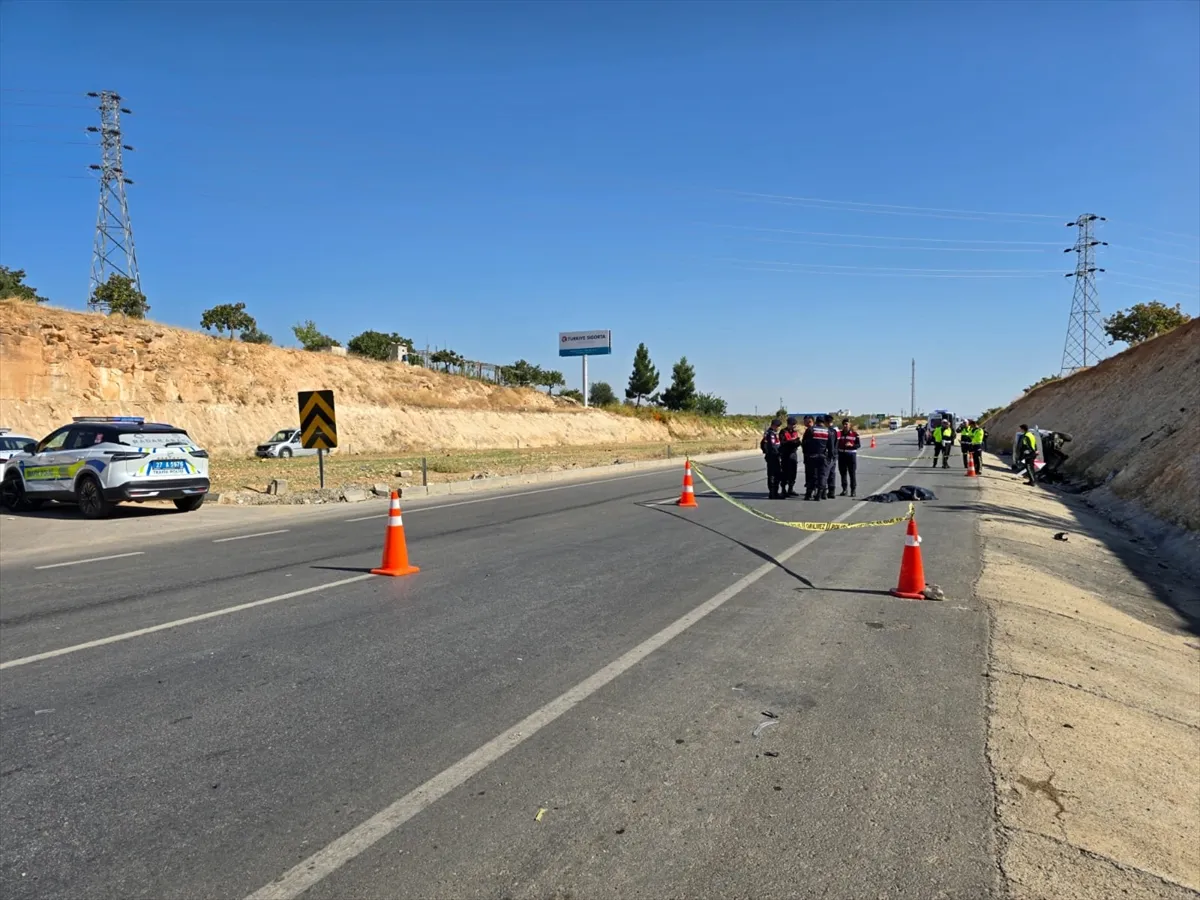 Gaziantep’te otomobil ile motosiklet çarpıştı: 1 ölü, 1 yaralı Gaziantep’te otomobil ile motosiklet çarpıştı: 1 ölü, 1 yaralı