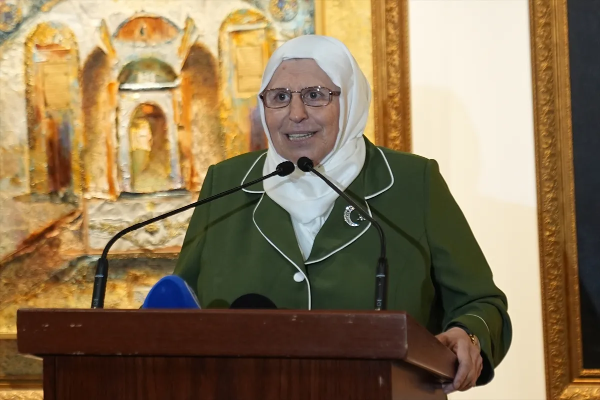 "Geçmişin Mirası İzlerden Ufuklara" sergisi Dolmabahçe’de açıldı