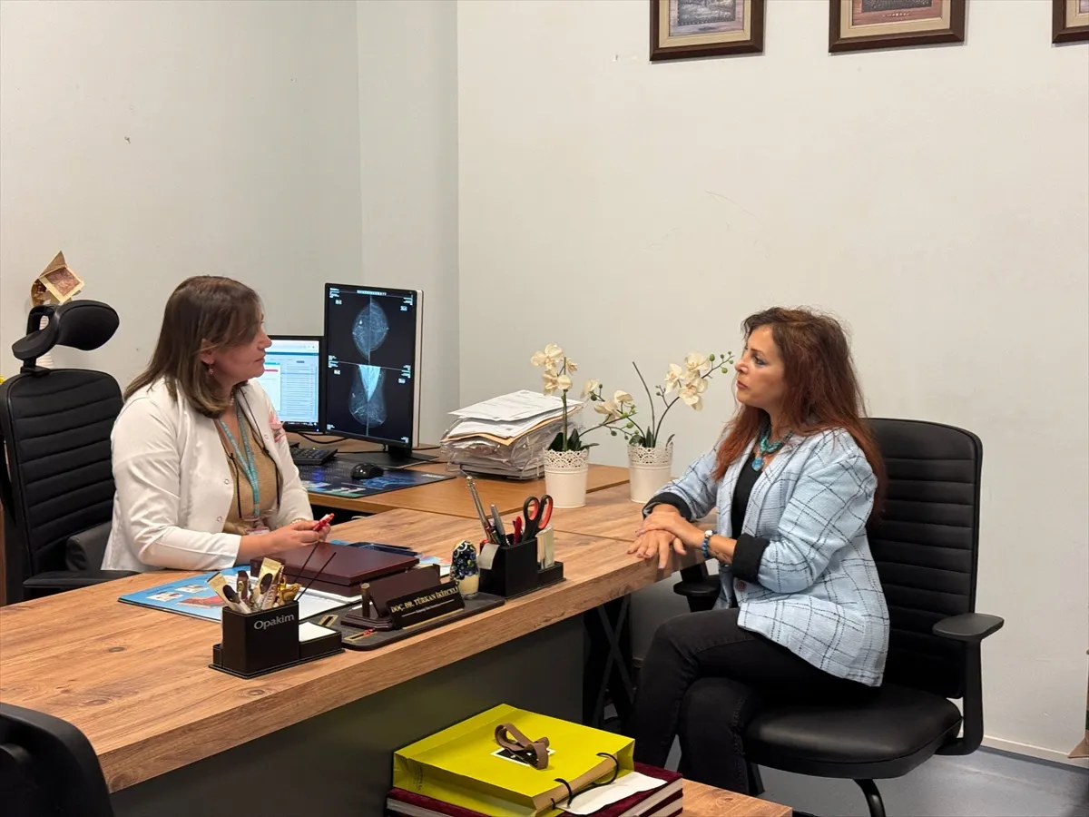Göğsündeki çizikten kanser olduğunu öğrenen kadın erken teşhisin önemine dikkati çekti