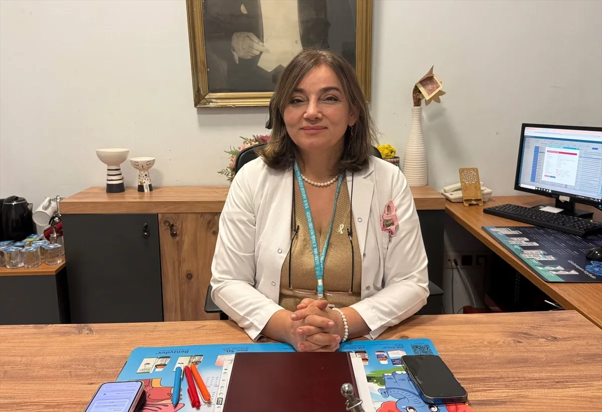 Göğsündeki çizikten kanser olduğunu öğrenen kadın erken teşhisin önemine dikkati çekti Göğsündeki çizikten kanser olduğunu öğrenen kadın erken teşhisin önemine dikkati çekti