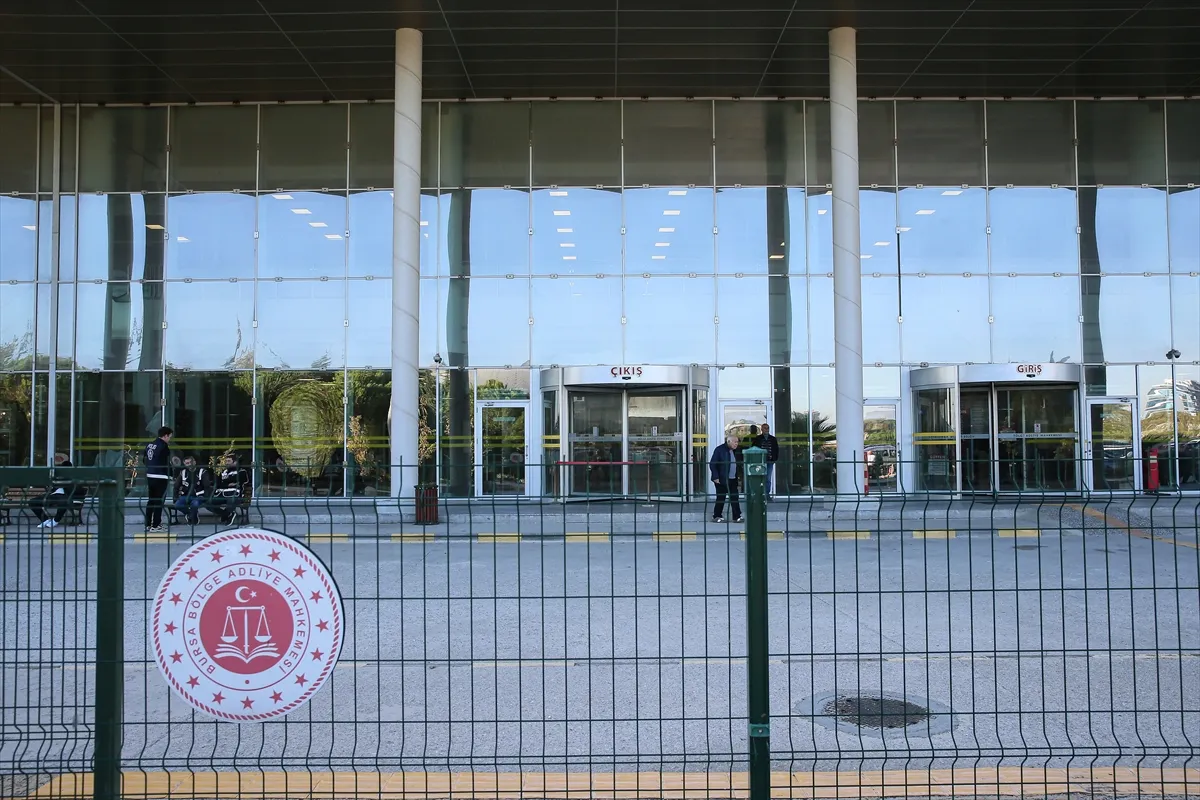 Görevinden uzaklaştırılan BBB Başkanı Bozbey ile 62 sanığın yargılandığı davada ara karar Görevinden uzaklaştırılan BBB Başkanı Bozbey ile 62 sanığın yargılandığı davada ara karar