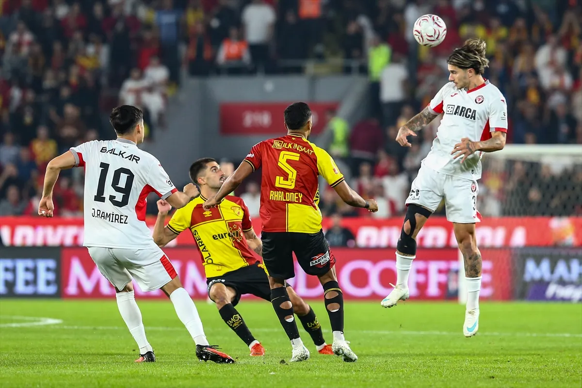 Göztepe ile Arca Çorum FK Süper Lig’in 9. haftasında karşılaştı Göztepe ile Arca Çorum FK Süper Lig’in 9. haftasında karşılaştı