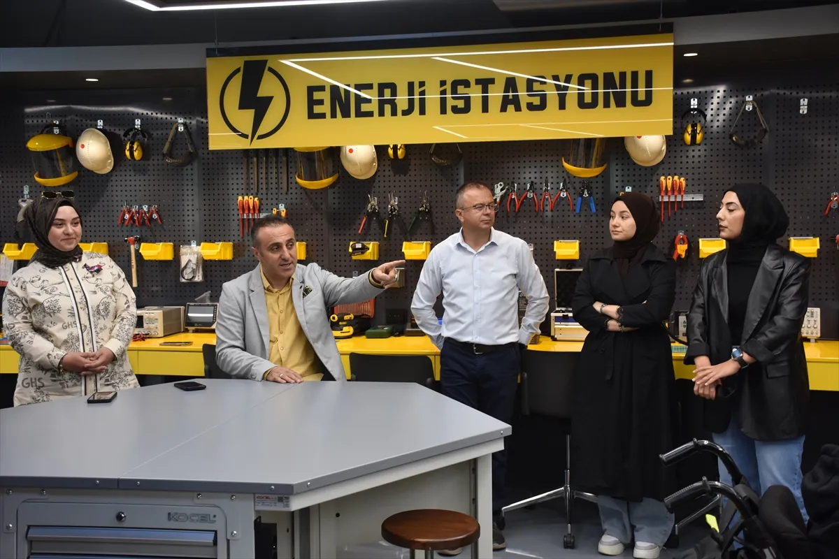 Gümüşhane Üniversitesinde Milli Teknoloji Atölyesi kuruldu Gümüşhane Üniversitesinde Milli Teknoloji Atölyesi kuruldu