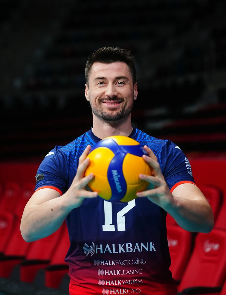 Halkbank’ın milli voleybolcuları, Efeler Ligi’nde artan rekabete hazır
