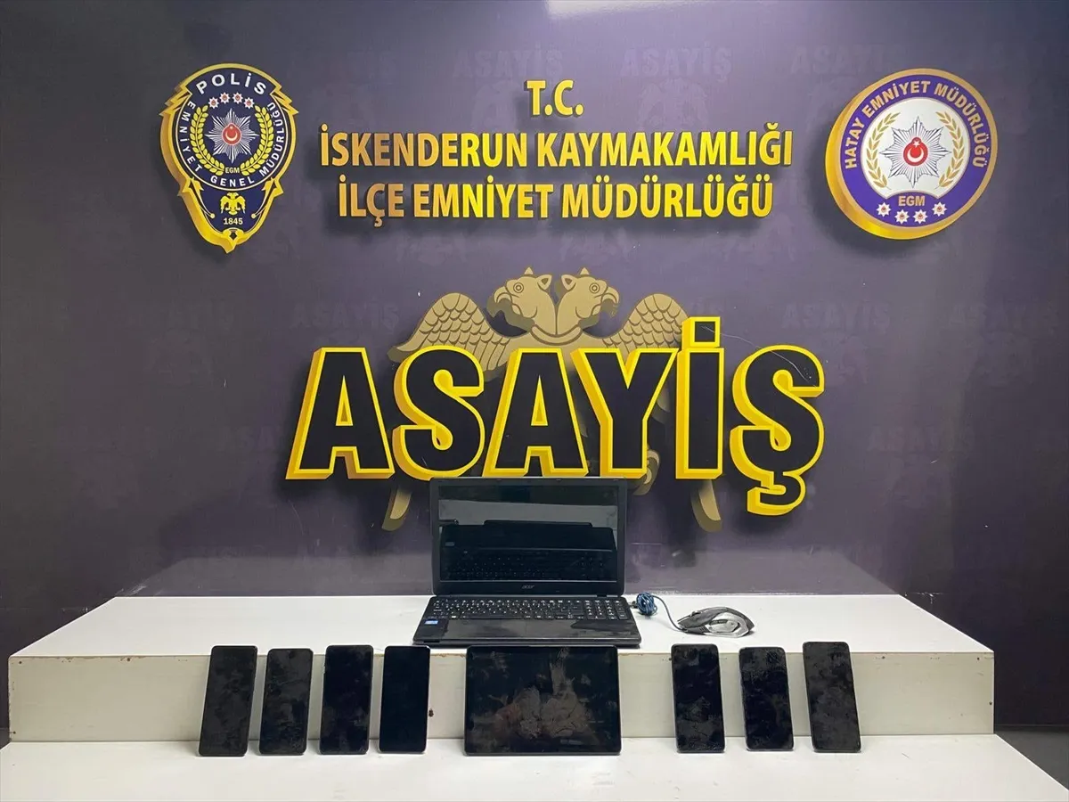 Hatay’da banka şubesini soymaya çalışan zanlı tutuklandı Hatay’da banka şubesini soymaya çalışan zanlı tutuklandı