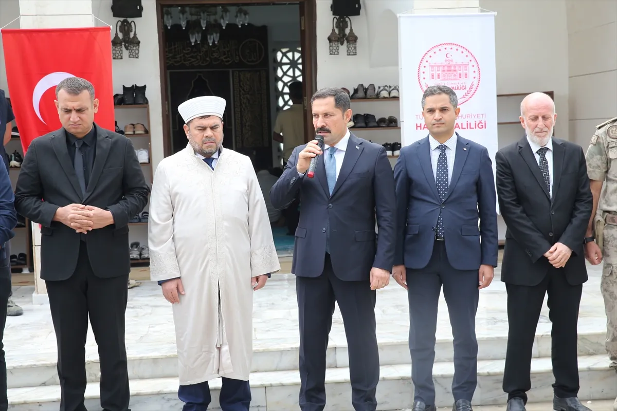 Hatay’da depremlerin ardından 136’ncı cami ibadete açıldı Hatay’da depremlerin ardından 136’ncı cami ibadete açıldı