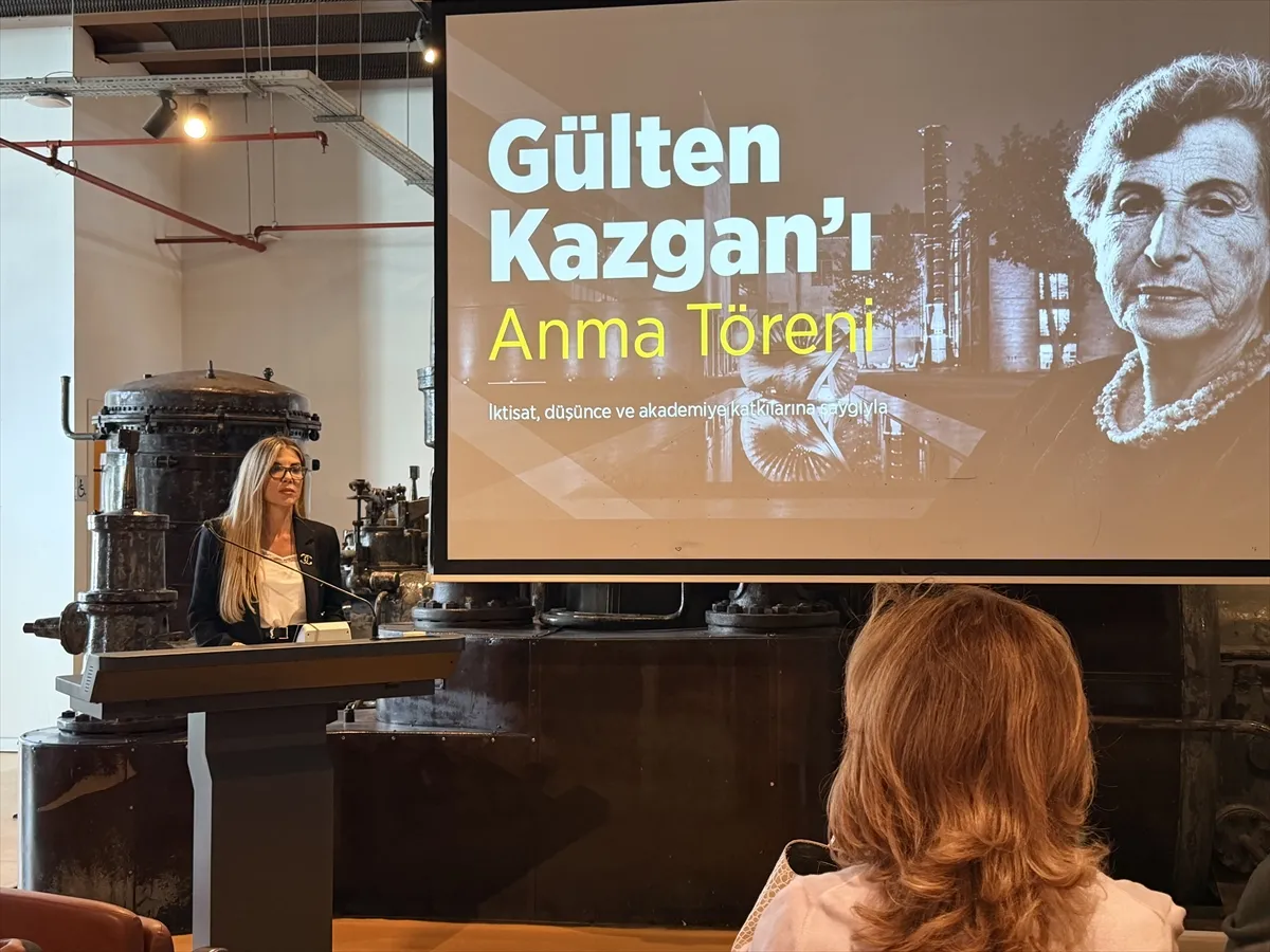 İstanbul Bilgi Üniversitesinde Emeritus Prof. Dr. Gülten Kazgan anıldı İstanbul Bilgi Üniversitesinde Emeritus Prof. Dr. Gülten Kazgan anıldı