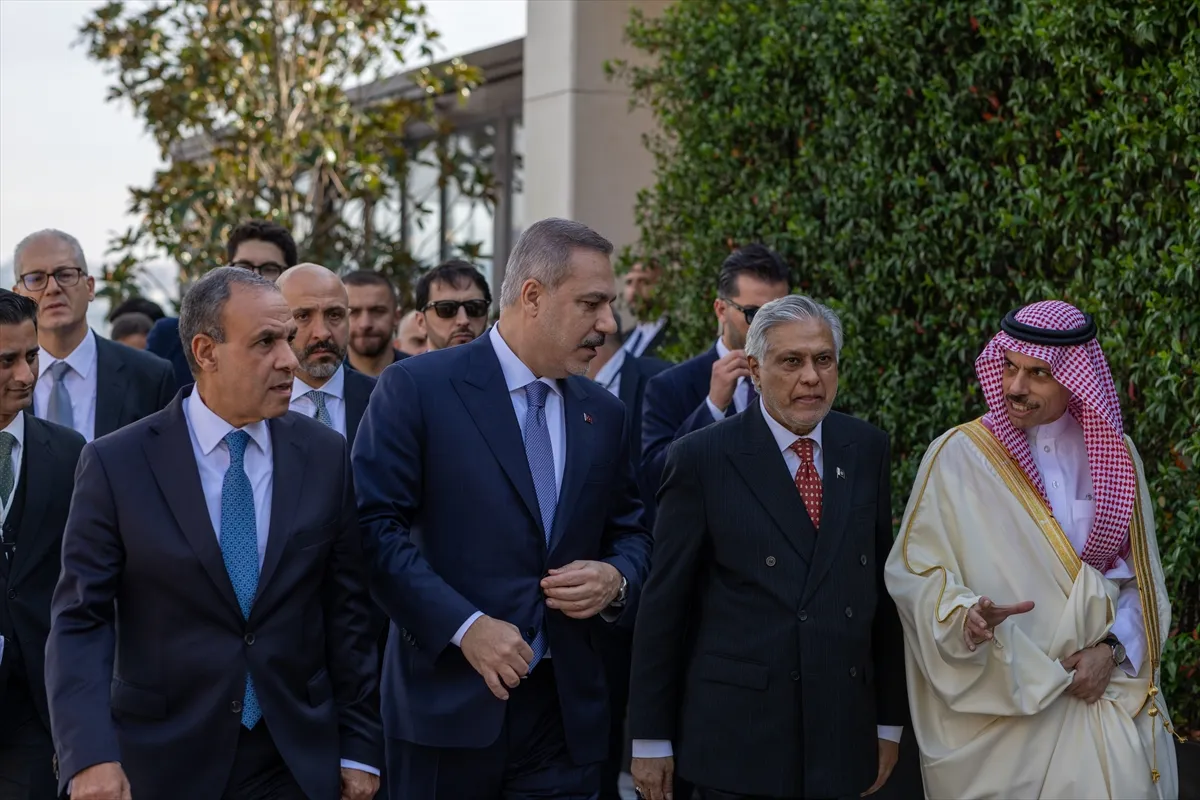 İstanbul’da R4 Dışişleri Bakanları Toplantısı başladı 2. kare