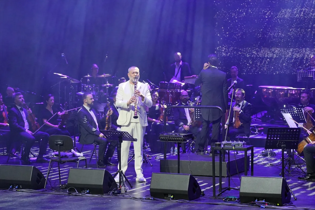İstanbul Kültür Yolu Festivali’nin yedinci gününde sanat etkinlikleri düzenlendi İstanbul Kültür Yolu Festivali’nin yedinci gününde sanat etkinlikleri düzenlendi