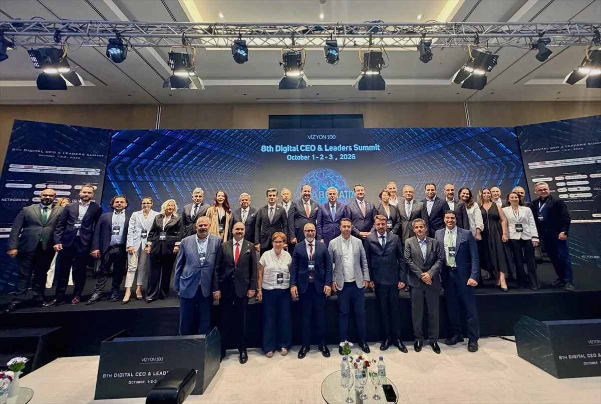 İzmir’de 8. Dijital CEO ve Liderler Zirvesi başladı