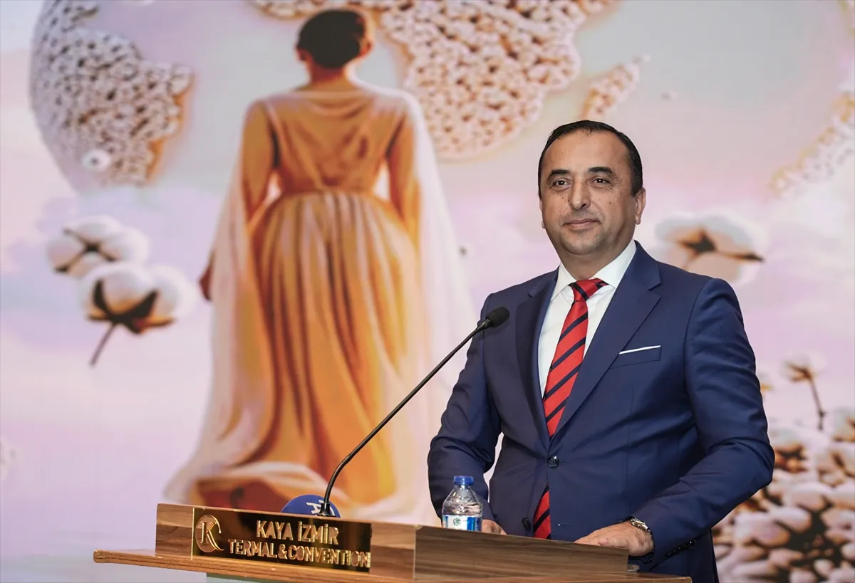 İzmir’de Türkiye Pamuk Zirvesi başladı