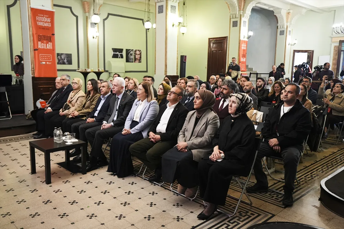 KADEM Sanat’ın fotoğraf yarışması ödülleri Karaköy Palas’ta verildi KADEM Sanat’ın fotoğraf yarışması ödülleri Karaköy Palas’ta verildi