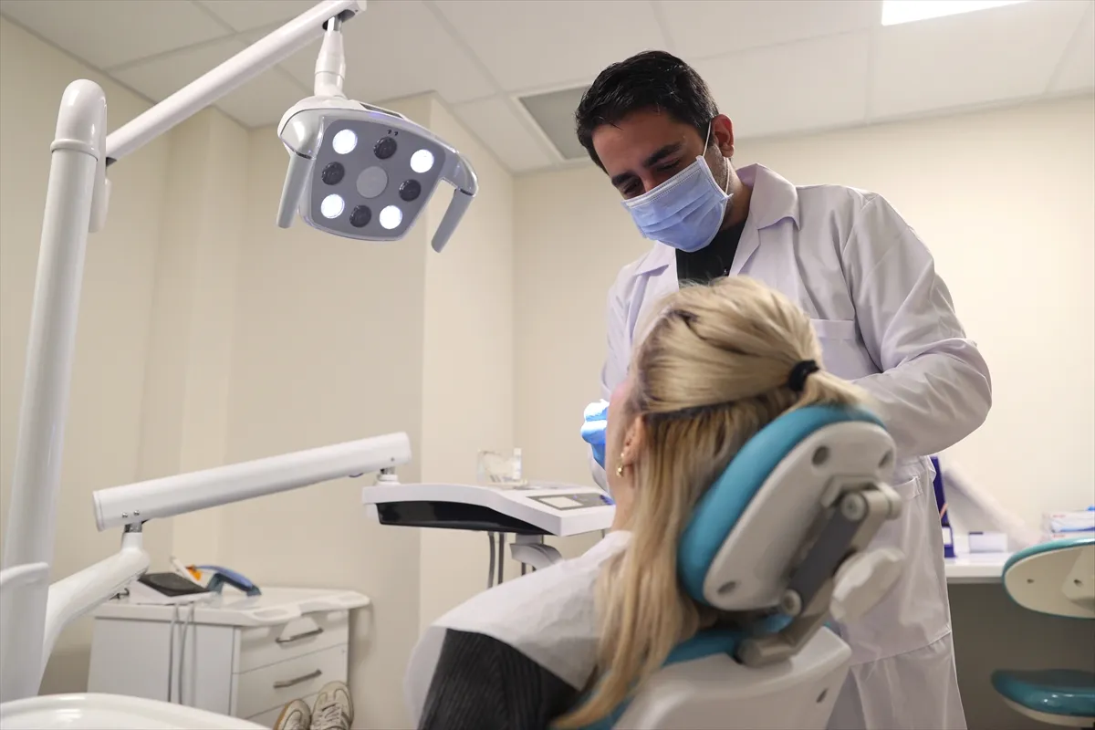 Kapadokya Üniversitesi Ağız ve Diş Sağlığı Merkezi öğrencilere klinik deneyimi sunuyor