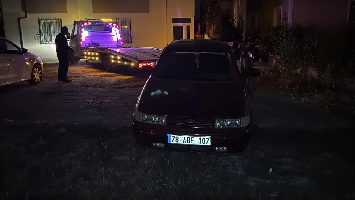 Karabük’te polisin dur ihtarına uymayan alkollü sürücü kovalamacayla yakalandı Karabük’te polisin dur ihtarına uymayan alkollü sürücü kovalamacayla yakalandı