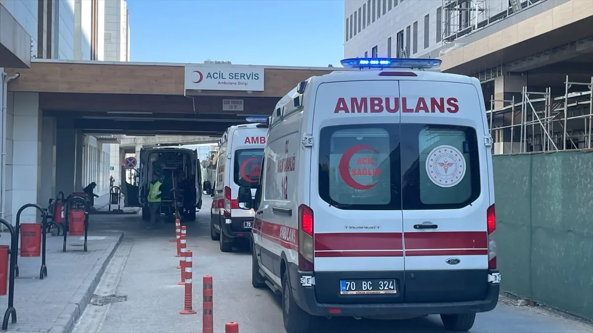 Karaman’da devrilen tarım aracındaki 8 kişi yaralandı Karaman’da devrilen tarım aracındaki 8 kişi yaralandı