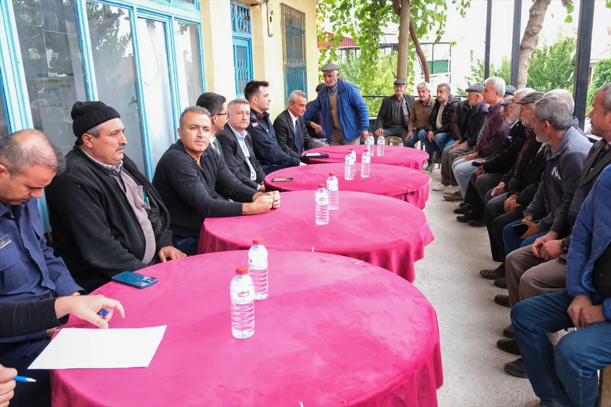 Karaman Valisi Çiçek Ermenek ilçesini ziyaret etti Karaman Valisi Çiçek Ermenek ilçesini ziyaret etti