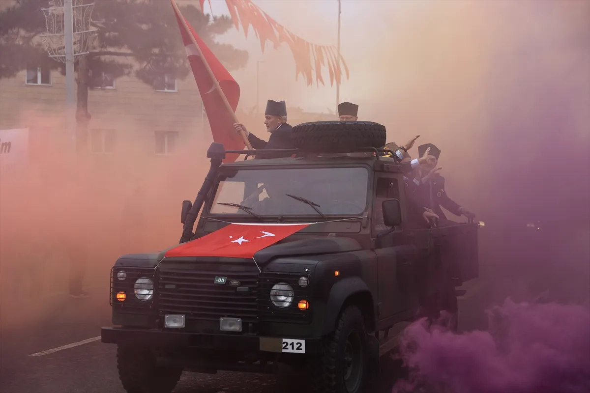 Kayseri’de Cumhuriyet’in 103. yıl dönümü kutlanıyor 3. kare