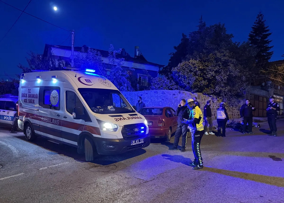 Kayseri’de otomobil motosikletle çarpıştı: 1 ölü, 1 yaralı