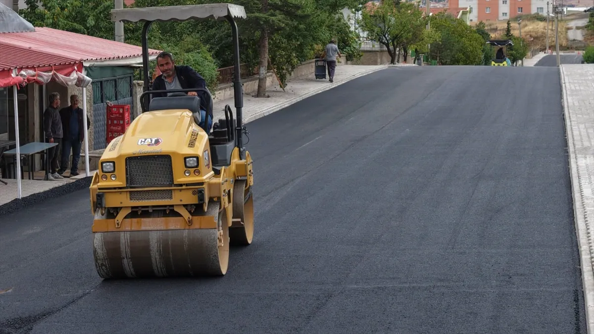 Kırıkkale Belediyesinin yol çalışmaları sürüyor Kırıkkale Belediyesinin yol çalışmaları sürüyor