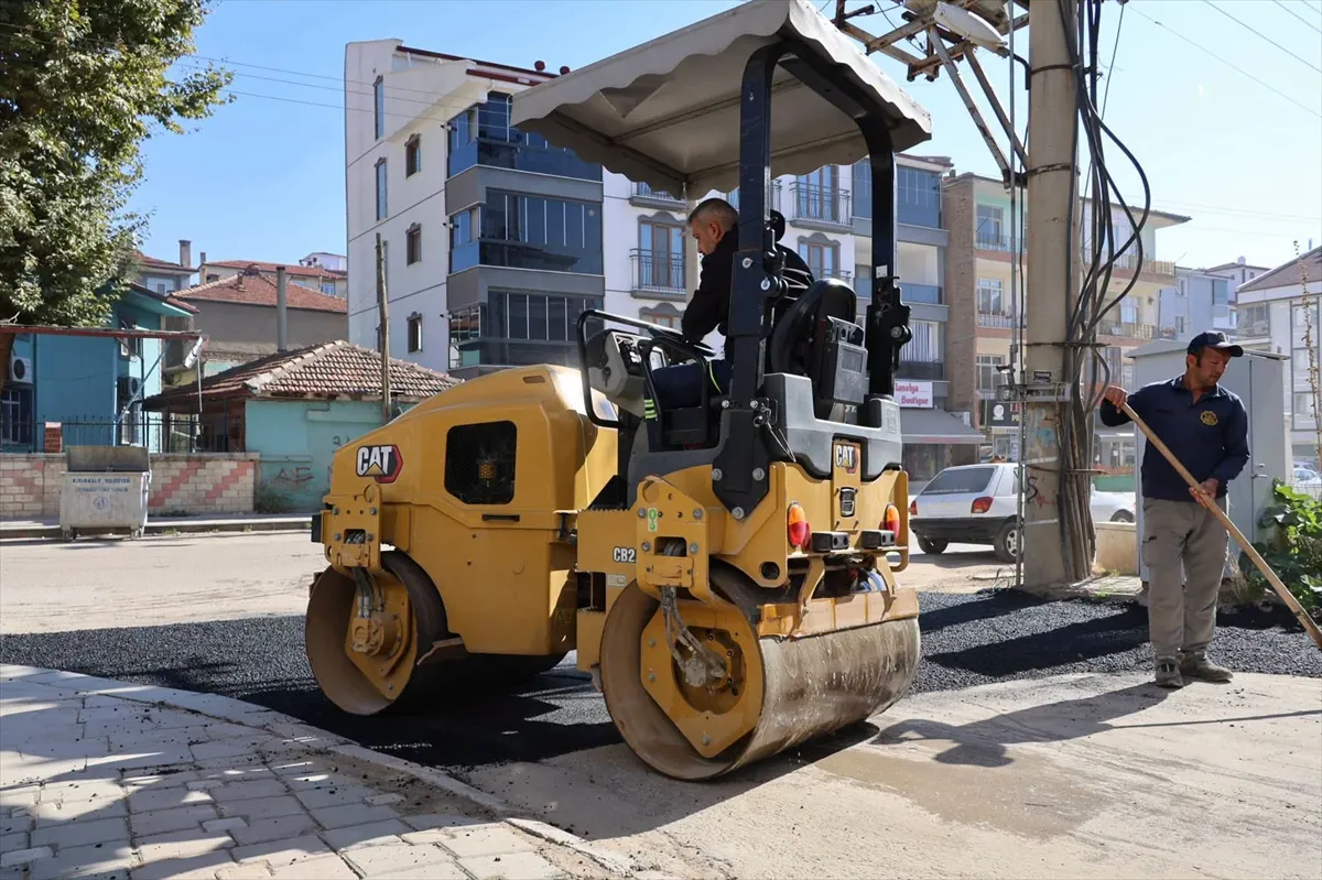 Kırıkkale’de Kentin Dört Bir Yanında Yol Çalışmaları Devam Ediyor