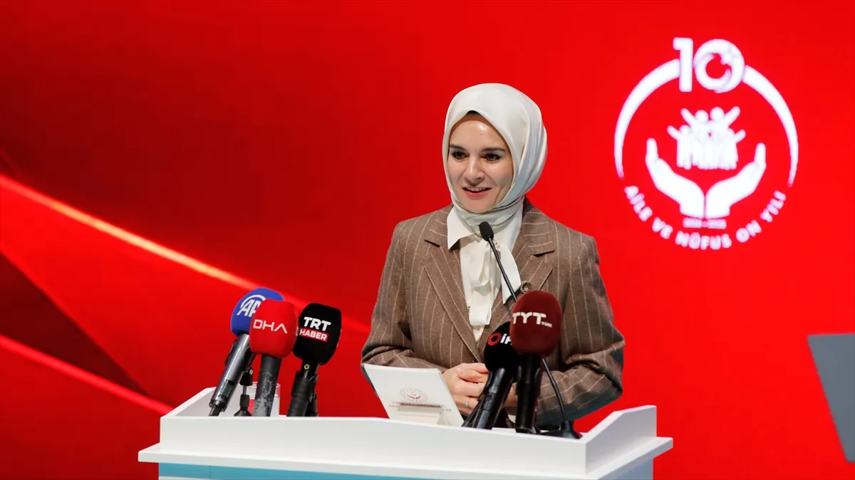 Kocaeli’de "Aile Dostu İşletmeler Ödül Töreni" gerçekleştirildi Kocaeli’de "Aile Dostu İşletmeler Ödül Töreni" gerçekleştirildi