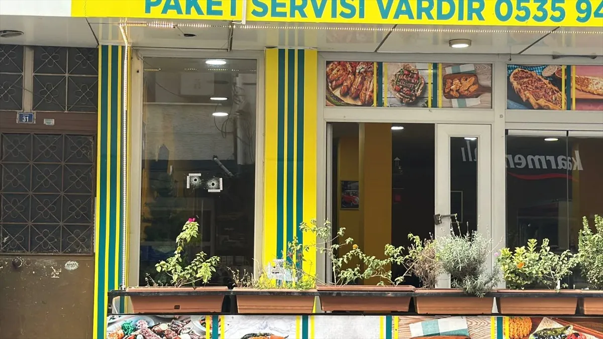 Kocaeli’de restorana silahlı saldırı: İş yeri sahibi öldü Kocaeli’de restorana silahlı saldırı: İş yeri sahibi öldü