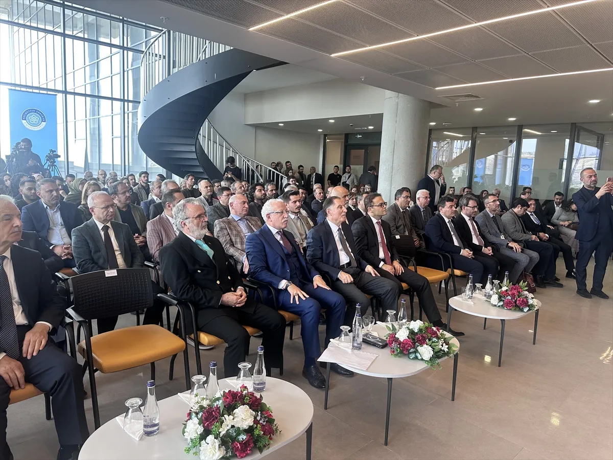 Konya’da Doğumunun Yüzüncü Yılında Uluslararası Necmettin Erbakan Kongresi Konya’da Doğumunun Yüzüncü Yılında Uluslararası Necmettin Erbakan Kongresi