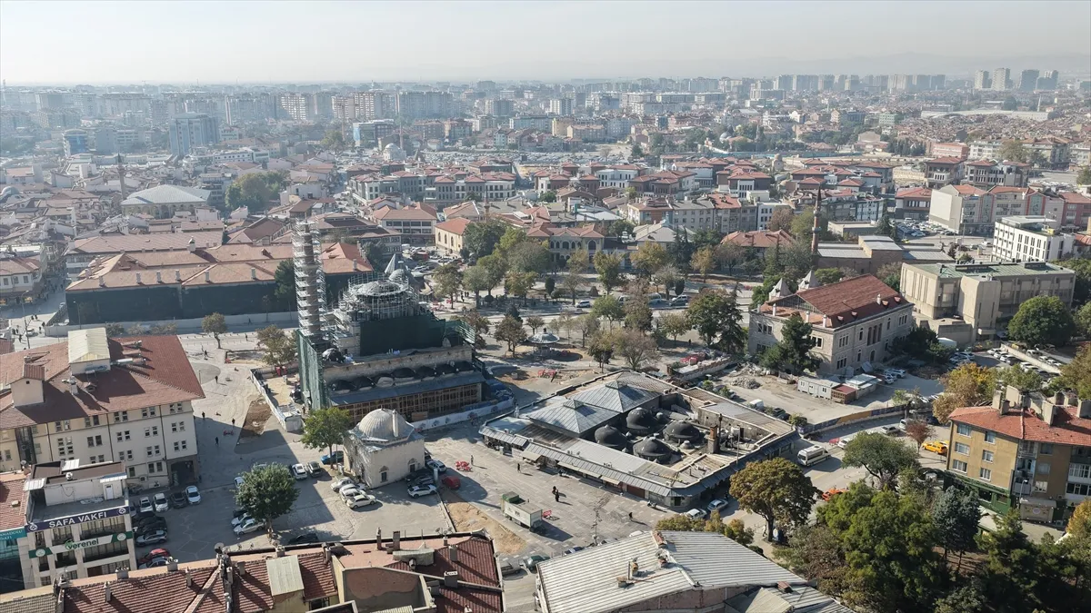 Konya’da Mevlana Caddesi düzenlemesi Şeb-i Arus’a yetiştirilecek Konya’da Mevlana Caddesi düzenlemesi Şeb-i Arus’a yetiştirilecek