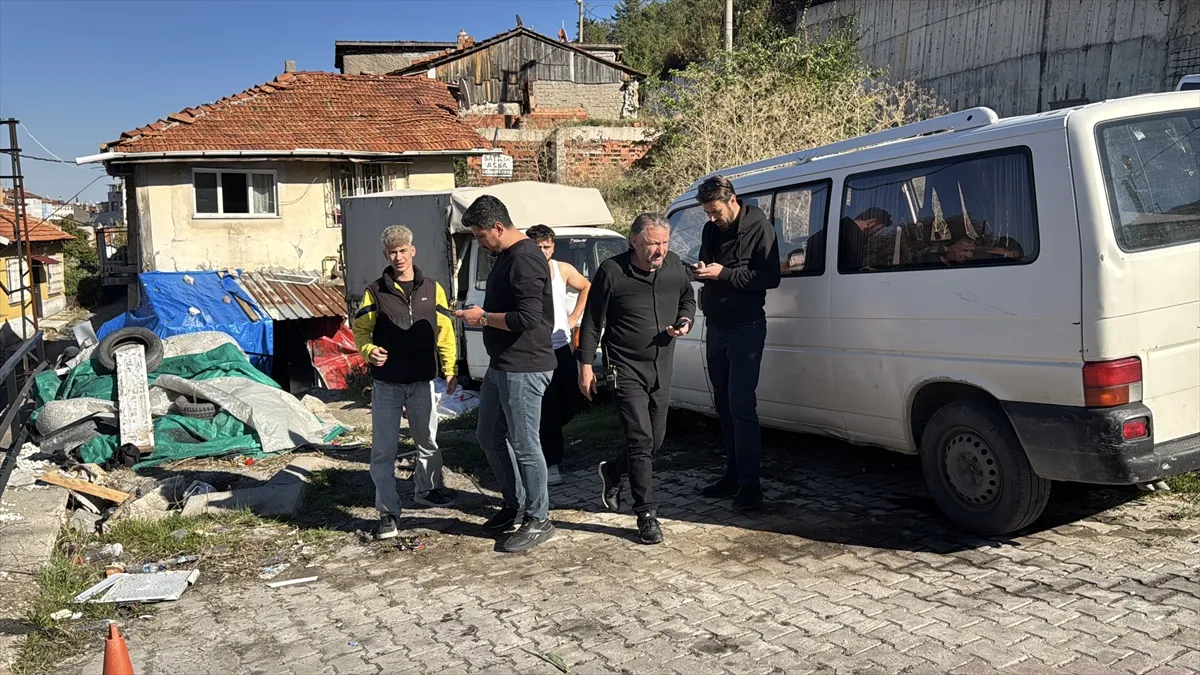 Kütahya’da otomobilden pompalı tüfekle saldırı: 1 yaralı Kütahya’da otomobilden pompalı tüfekle saldırı: 1 yaralı