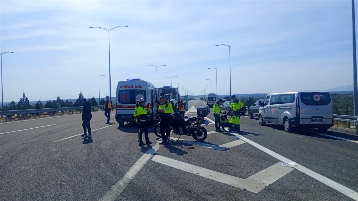 Manisa’da çekici ile tur otobüsü çarpıştı, 11 kişi öldü, 27 kişi yaralandı (GÜNCELLEME 3)