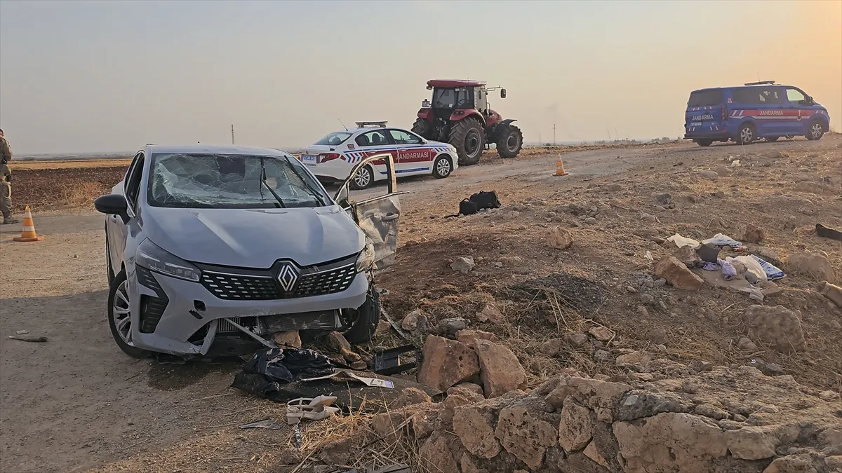 Mardin’de otomobil sulama kanalına devrildi: 4 ölü, 2 ağır yaralı Mardin’de otomobil sulama kanalına devrildi: 4 ölü, 2 ağır yaralı
