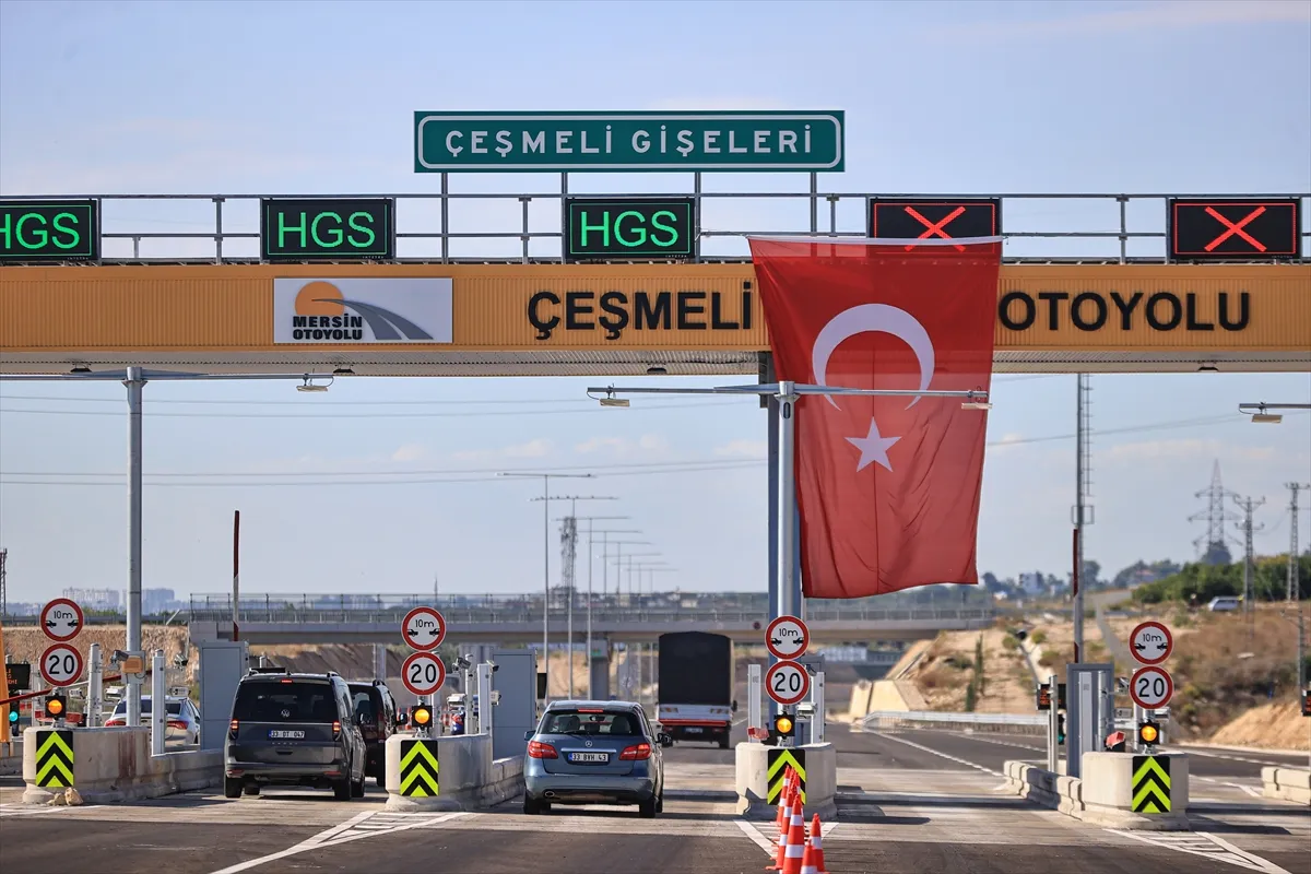 Mersin’de Çeşmeli-Taşucu Otoyolu’nun yapımı tamamlanan Kızkalesi kesimi trafiğe açıldı Mersin’de Çeşmeli-Taşucu Otoyolu’nun yapımı tamamlanan Kızkalesi kesimi trafiğe açıldı