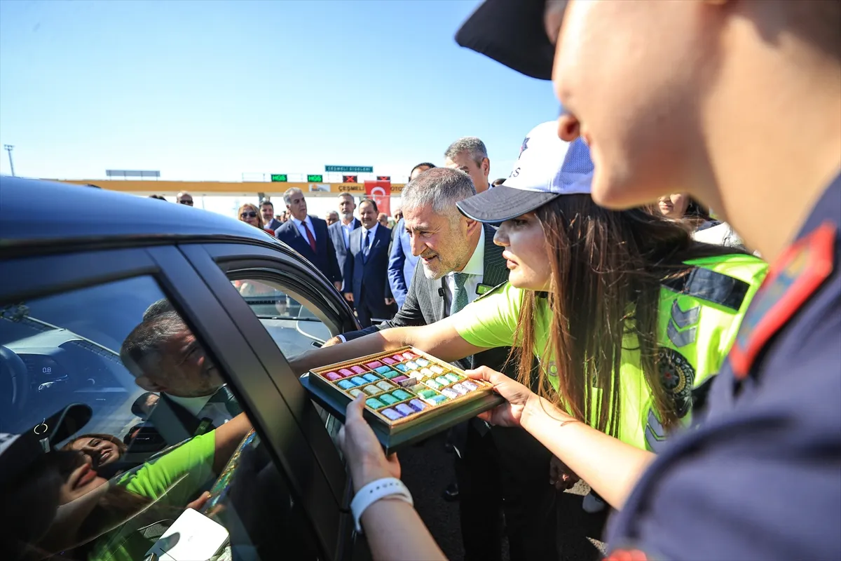 Mersin’de Çeşmeli-Taşucu Otoyolu’nun yapımı tamamlanan Kızkalesi kesimi trafiğe açıldı 4. kare