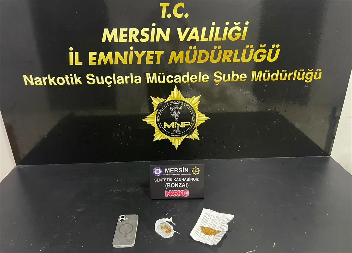 Mersin’de uyuşturucu operasyonunda 3 şüpheli tutuklandı Mersin’de uyuşturucu operasyonunda 3 şüpheli tutuklandı