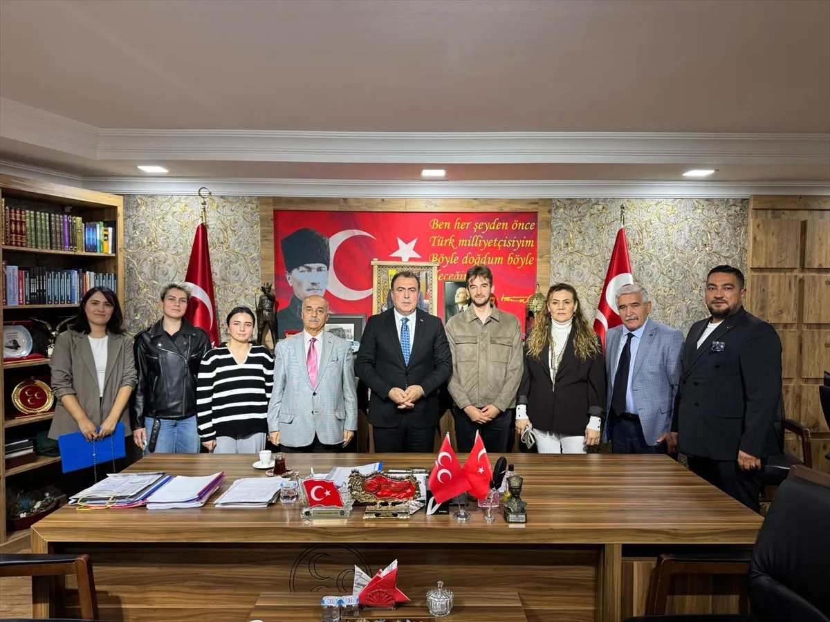 MHP İl Başkanı Sezer, vatandaşlarla bir araya geldi