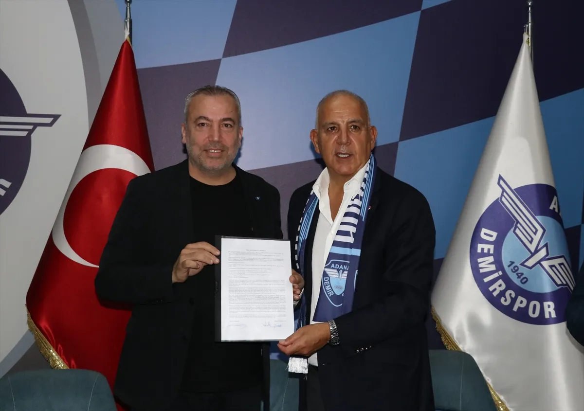 Montella’nın 330 bin avroluk alacağından feragat belgesi kulübe ulaştı Montella’nın 330 bin avroluk alacağından feragat belgesi kulübe ulaştı