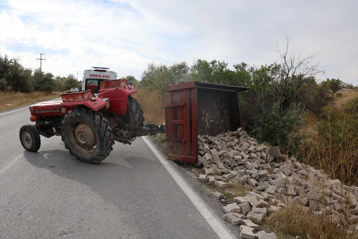 Nevşehir’de römorkun devrildiği kazada ikisi çocuk 3 kişi yaralandı